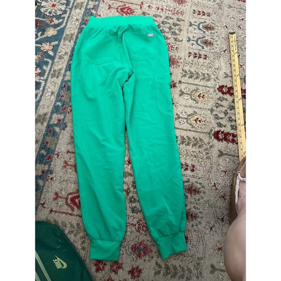 Figs Women's rare Surgical Green Zamora Jogger Scrub Pants Size XS - Picture 3 of 6